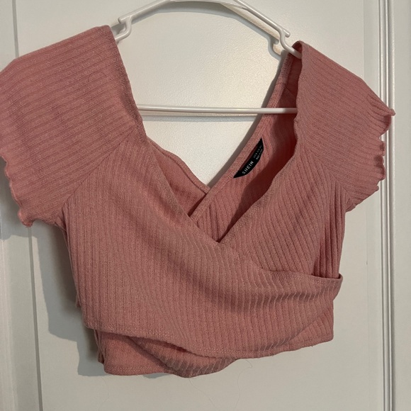 Pink crop top - Picture 2 of 3